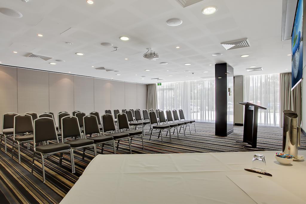 Quality Suites Pioneer Sands Вуллонгонг Экстерьер фото