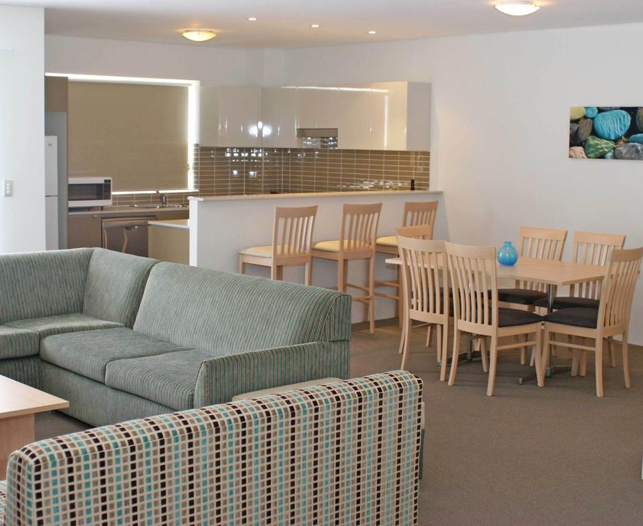 Quality Suites Pioneer Sands Вуллонгонг Экстерьер фото