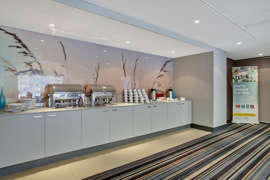 Quality Suites Pioneer Sands Вуллонгонг Экстерьер фото