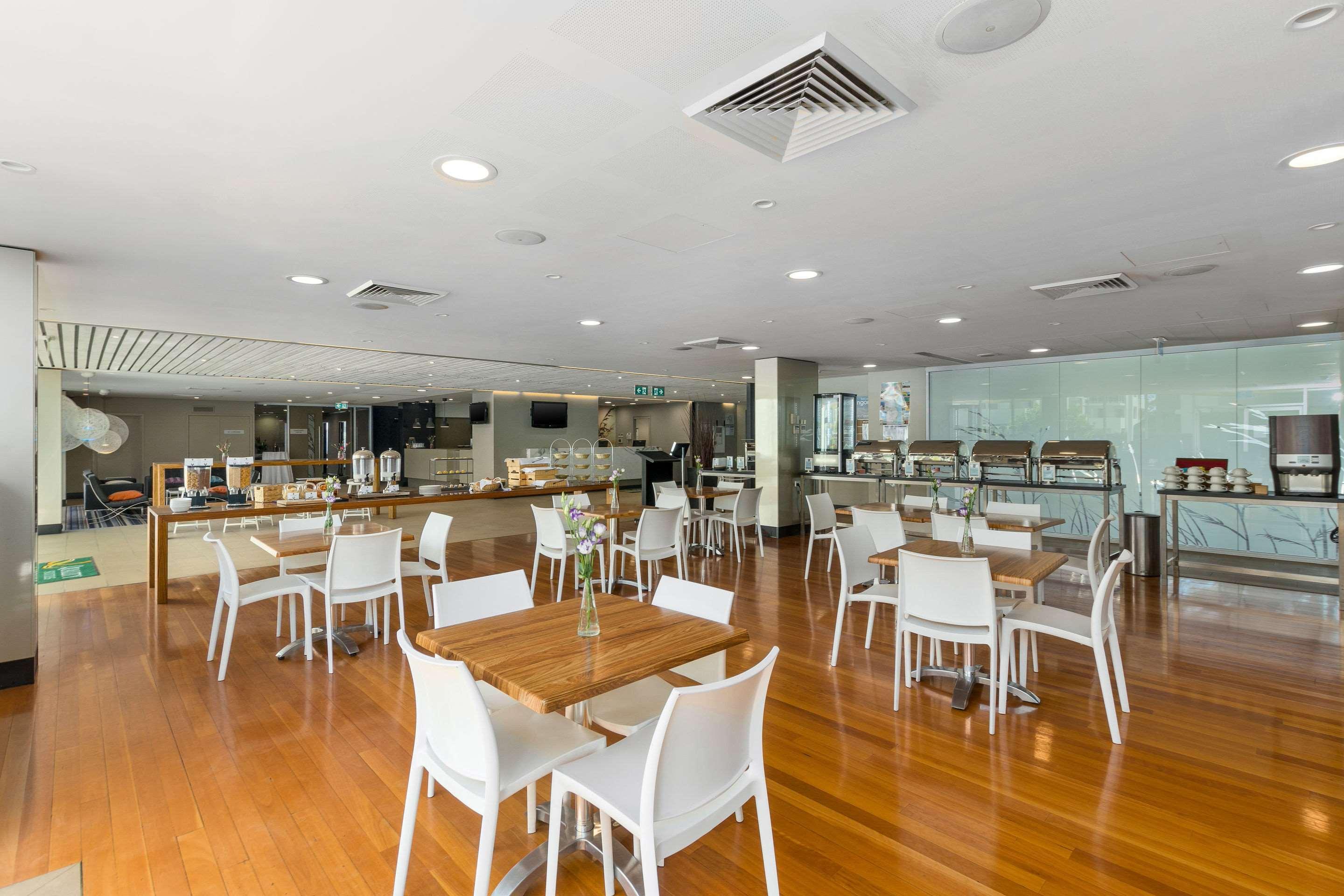 Quality Suites Pioneer Sands Вуллонгонг Экстерьер фото