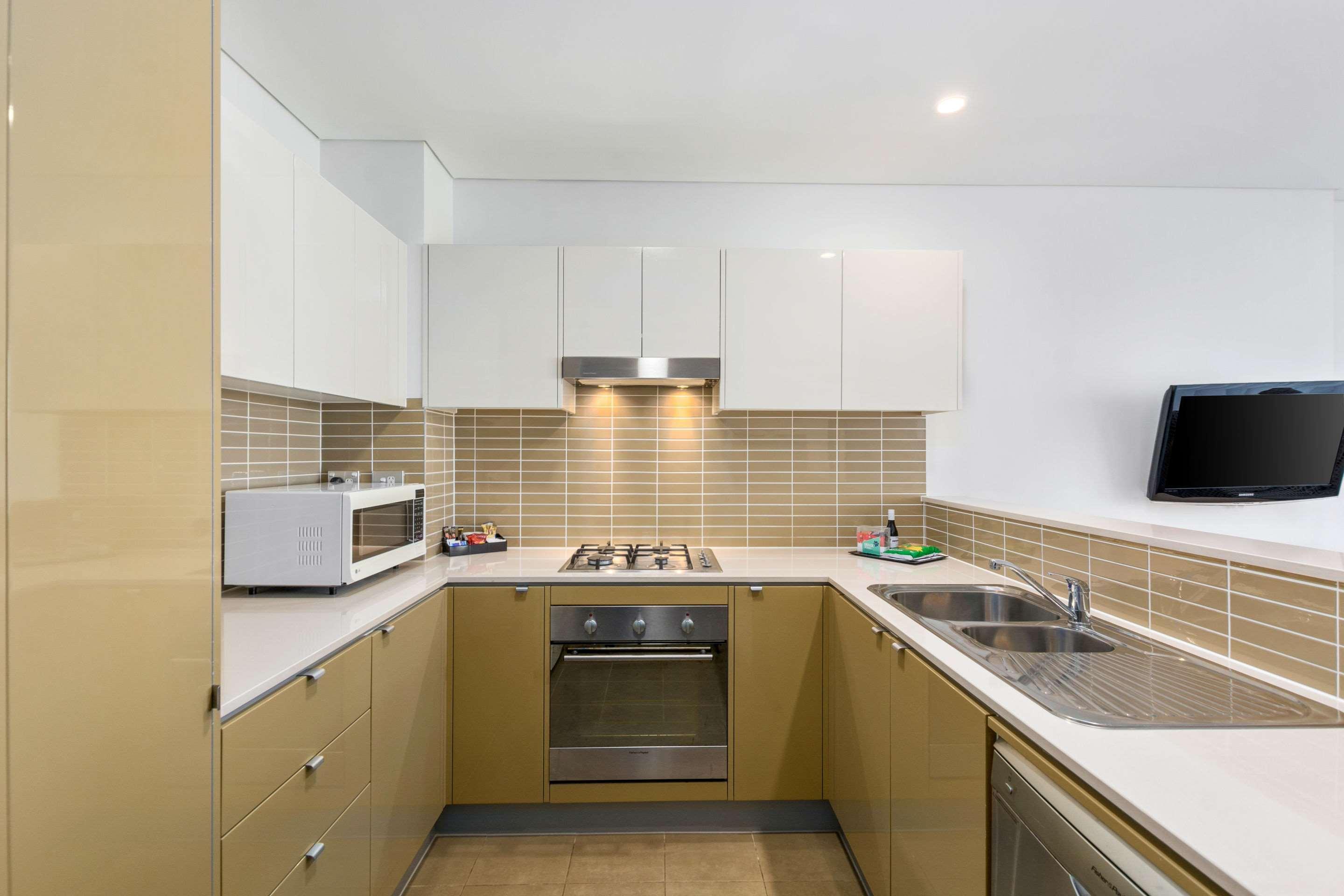Quality Suites Pioneer Sands Вуллонгонг Экстерьер фото