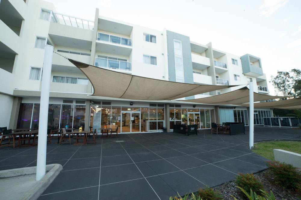 Quality Suites Pioneer Sands Вуллонгонг Экстерьер фото