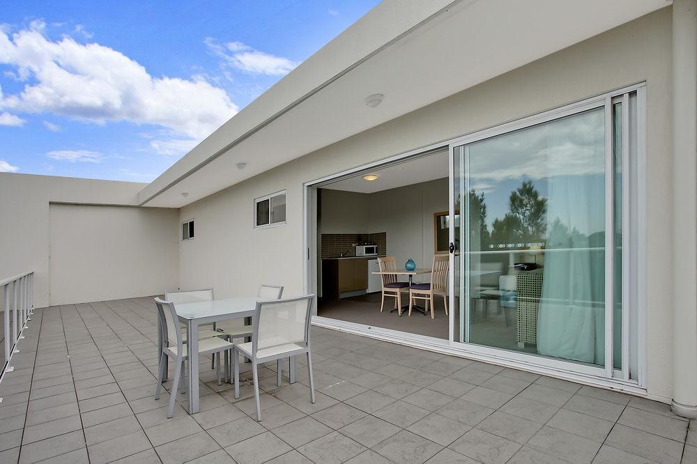 Quality Suites Pioneer Sands Вуллонгонг Экстерьер фото
