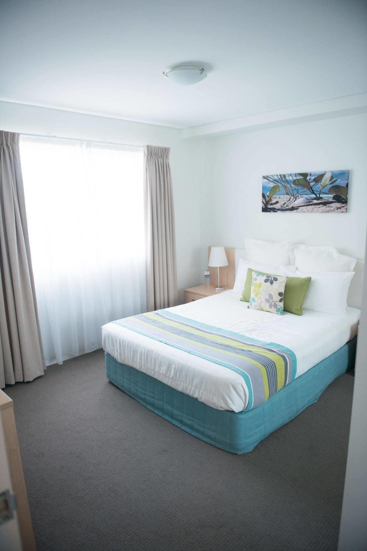 Quality Suites Pioneer Sands Вуллонгонг Экстерьер фото